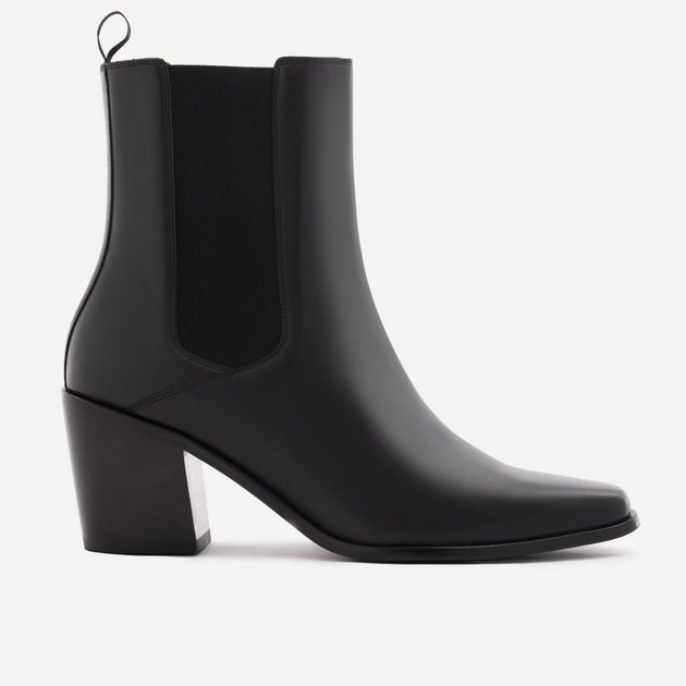 Bianca pointed toe chelsea boot deals