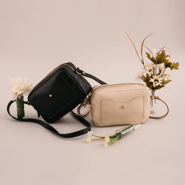 バッグ calee STUDS LEATHER BODY BAG CALEE - 【残り一点】Studs Leather Body Bag | ACRMTSM ONLINE STORE