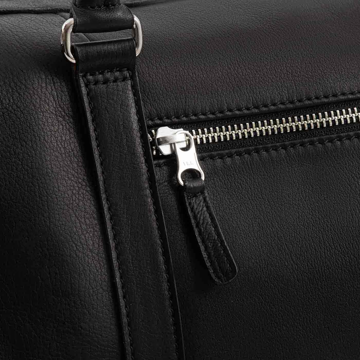 Valentino weekend bag hot sale